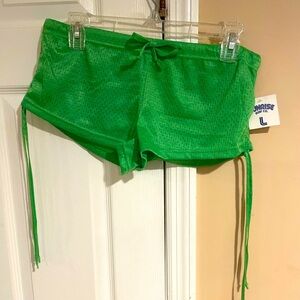 Super cute side tie short shorts nwt size large more like a medium imo